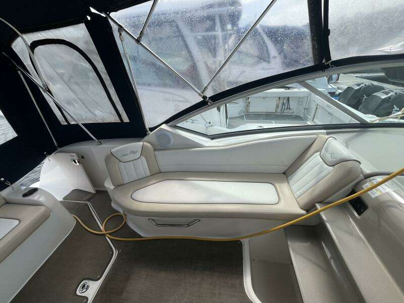 24ft Sea Ray Yacht For Sale