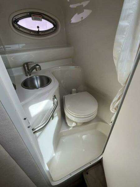 24ft Sea Ray Yacht For Sale