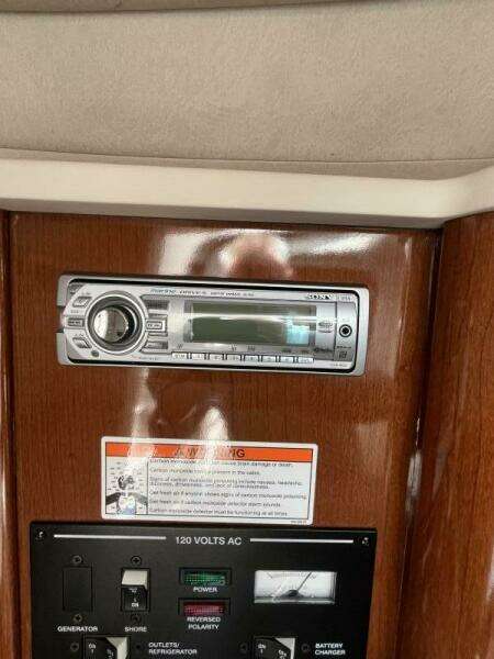 24ft Sea Ray Yacht For Sale