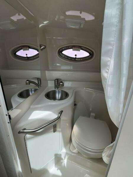 24ft Sea Ray Yacht For Sale