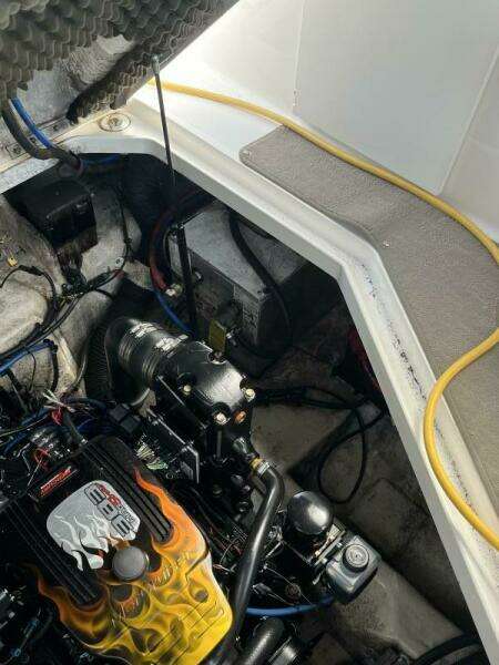 24ft Sea Ray Yacht For Sale