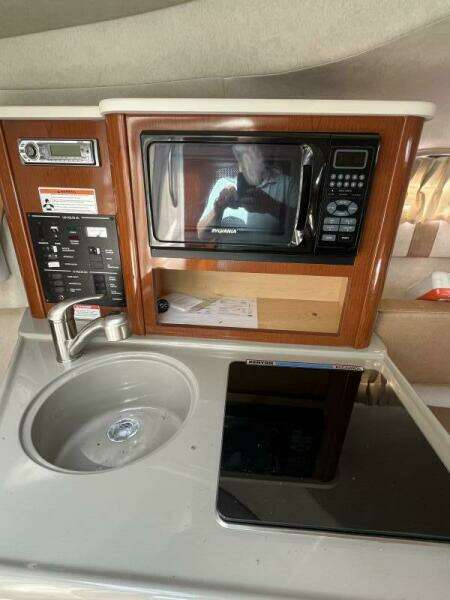 24ft Sea Ray Yacht For Sale