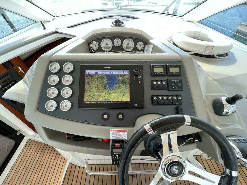 38ft Beneteau Yacht For Sale