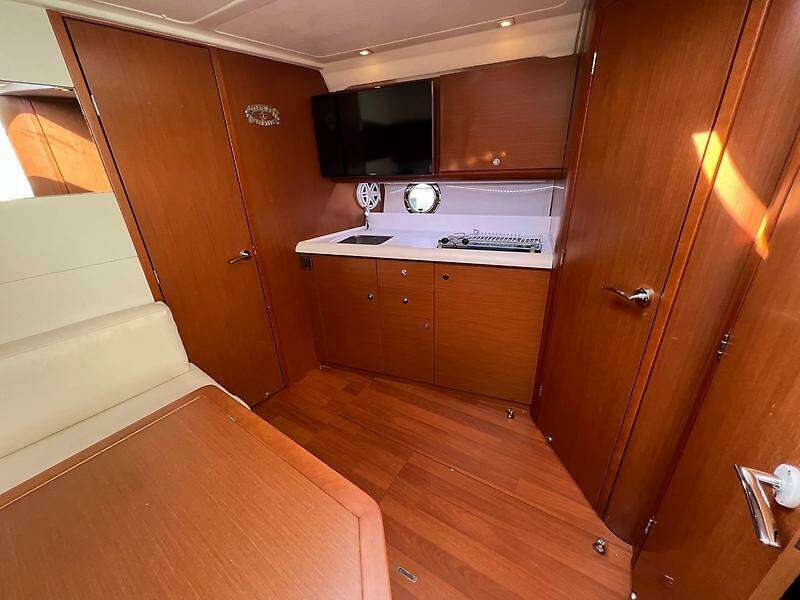 38ft Beneteau Yacht For Sale