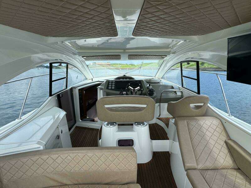 38ft Beneteau Yacht For Sale