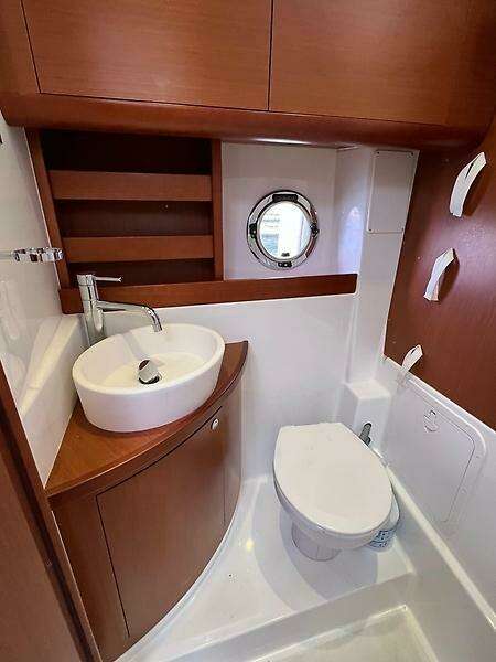 38ft Beneteau Yacht For Sale