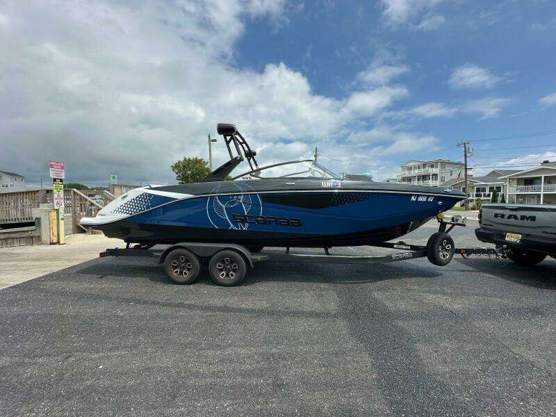 255ft Scarab Yacht For Sale