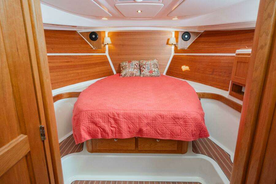 2026 Back Cove 34O 29