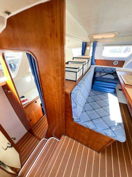 JOYRIDE 32ft TomCat Yacht For Sale