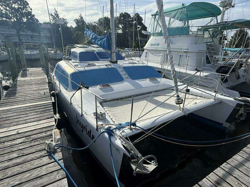 JOYRIDE 32ft TomCat Yacht For Sale