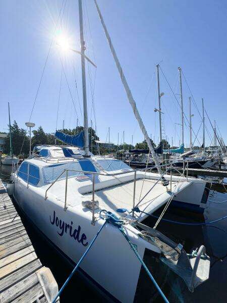 JOYRIDE 32ft TomCat Yacht For Sale