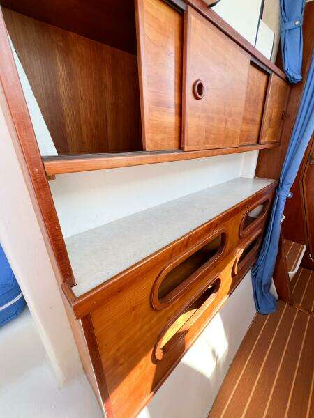 JOYRIDE 32ft TomCat Yacht For Sale