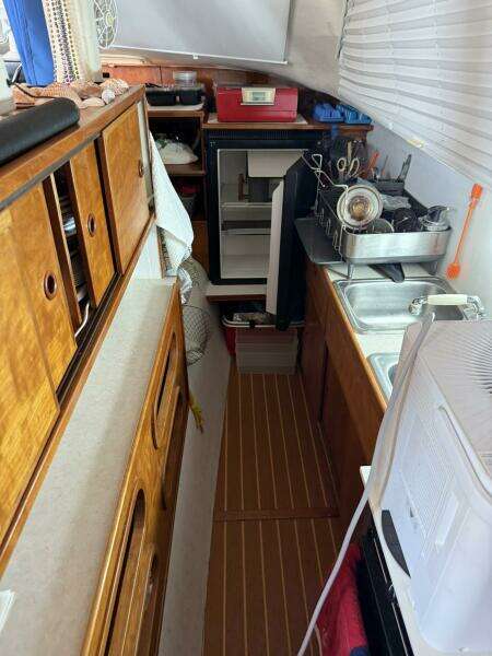 JOYRIDE 32ft TomCat Yacht For Sale