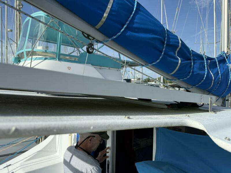JOYRIDE 32ft TomCat Yacht For Sale