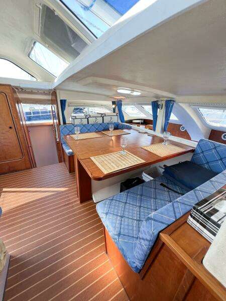 JOYRIDE 32ft TomCat Yacht For Sale