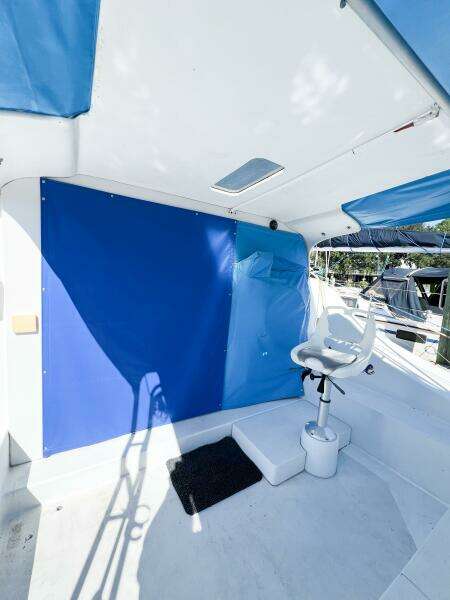 JOYRIDE 32ft TomCat Yacht For Sale