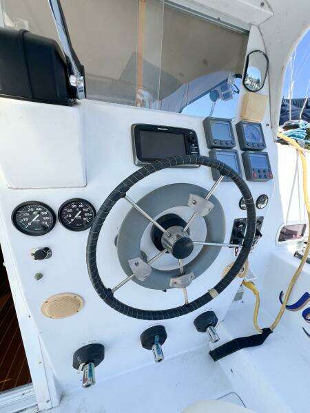 JOYRIDE 32ft TomCat Yacht For Sale
