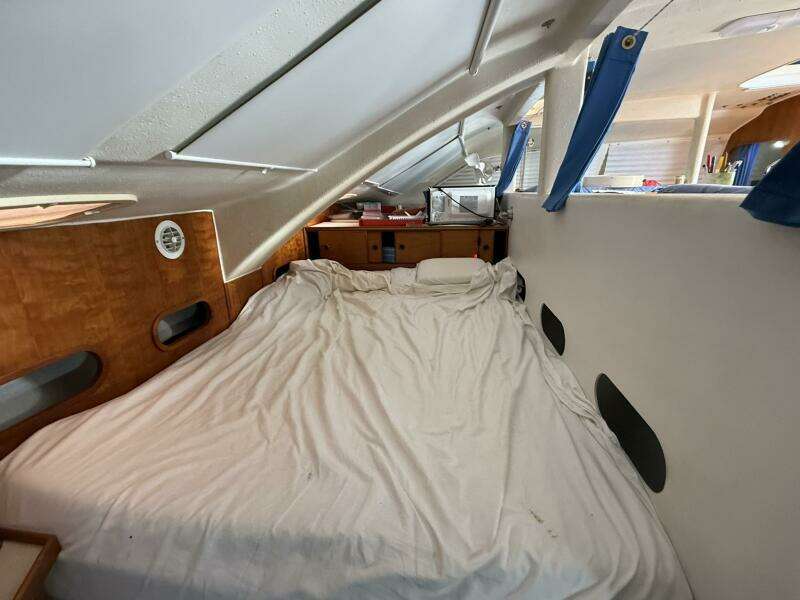 JOYRIDE 32ft TomCat Yacht For Sale