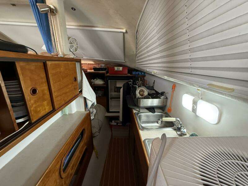 JOYRIDE 32ft TomCat Yacht For Sale