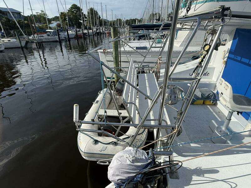 JOYRIDE 32ft TomCat Yacht For Sale