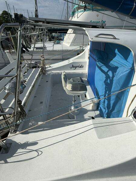 JOYRIDE 32ft TomCat Yacht For Sale