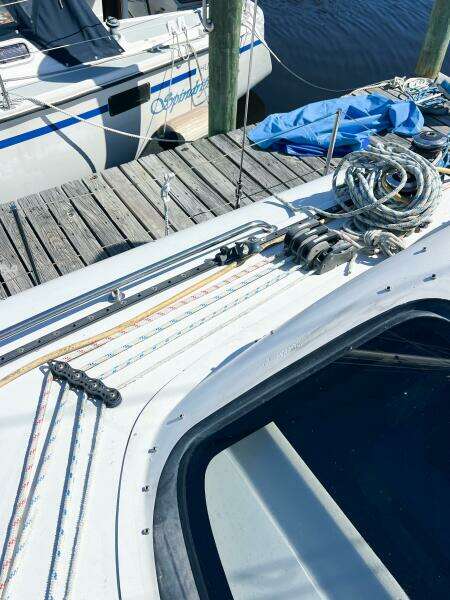 JOYRIDE 32ft TomCat Yacht For Sale