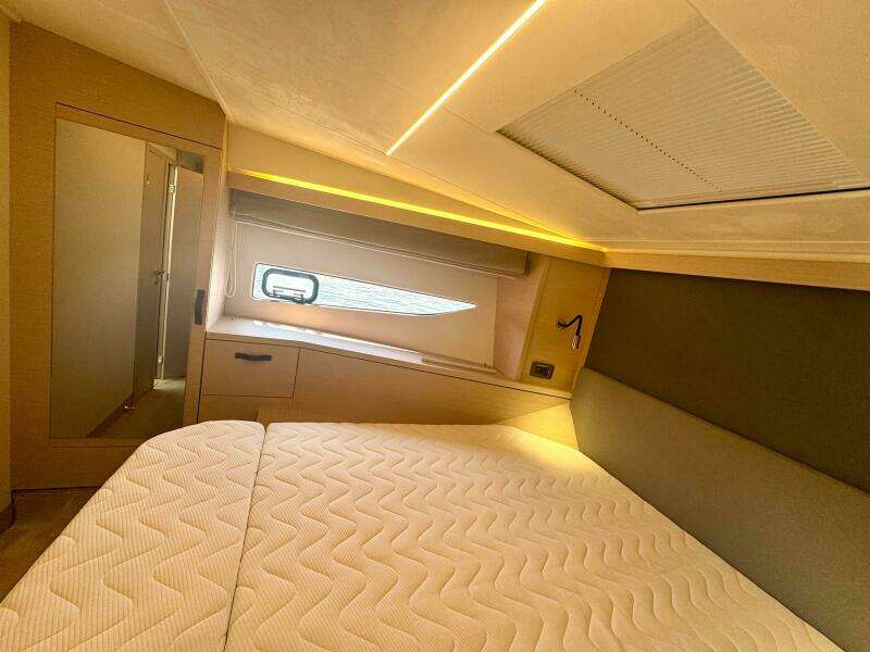 42ft Prestige Yacht For Sale