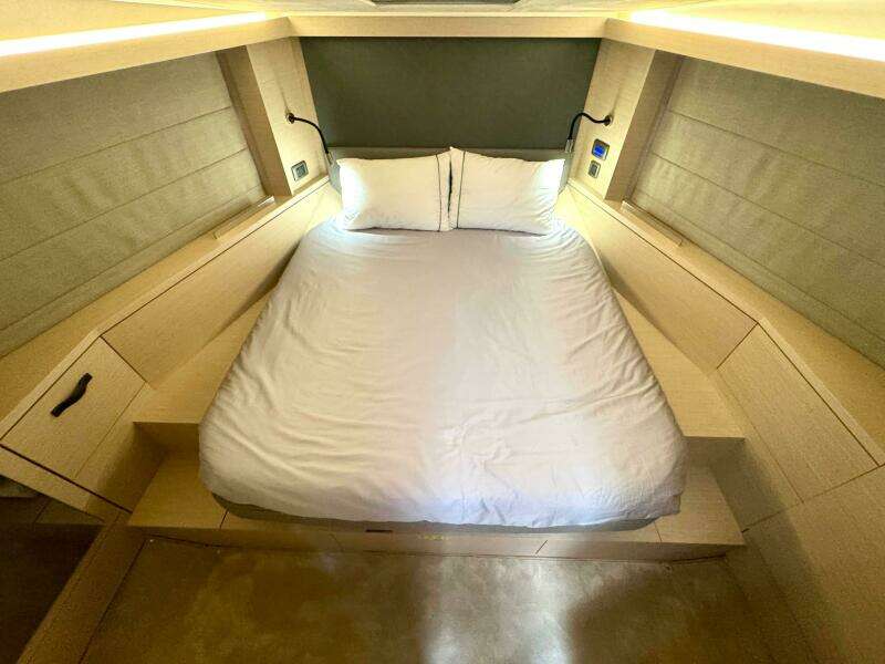 42ft Prestige Yacht For Sale
