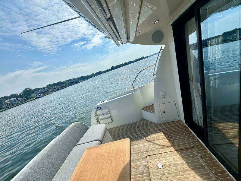 42ft Prestige Yacht For Sale