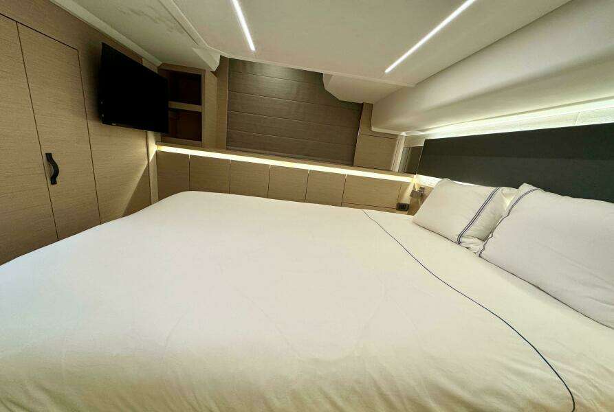 42ft Prestige Yacht For Sale