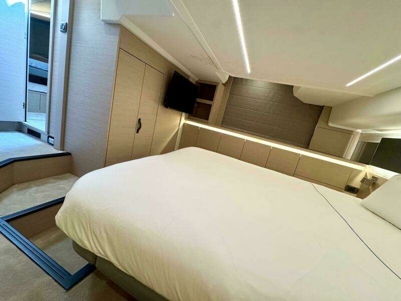 42ft Prestige Yacht For Sale