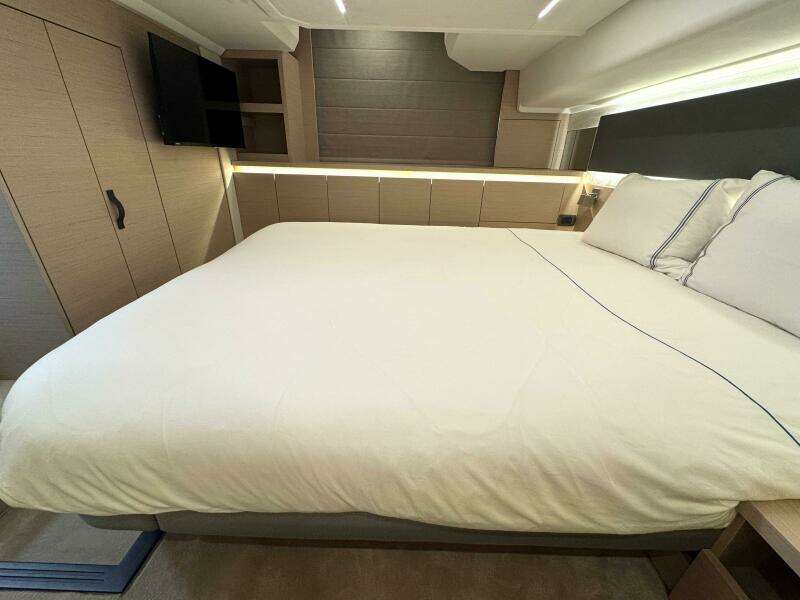 42ft Prestige Yacht For Sale
