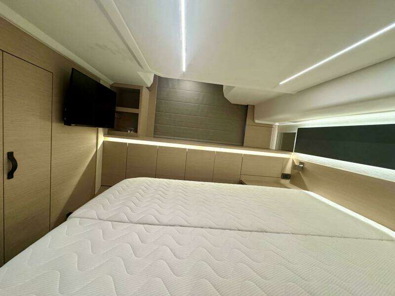 42ft Prestige Yacht For Sale