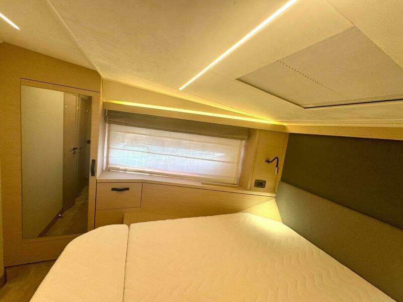 42ft Prestige Yacht For Sale