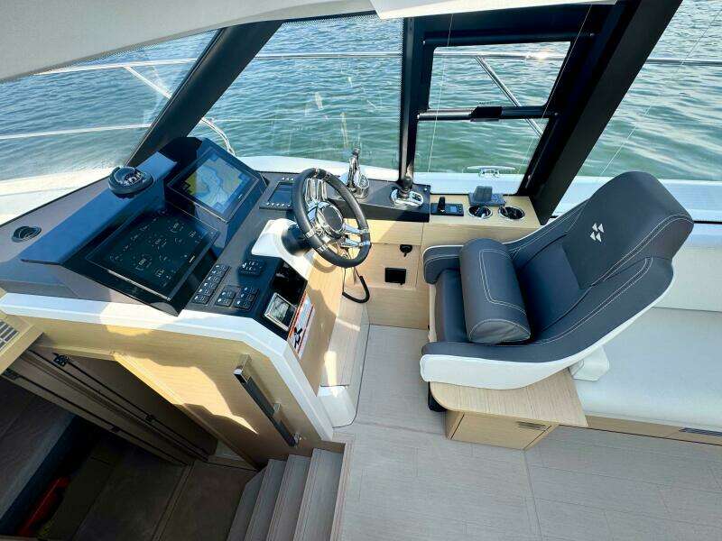 42ft Prestige Yacht For Sale