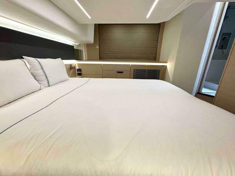 42ft Prestige Yacht For Sale