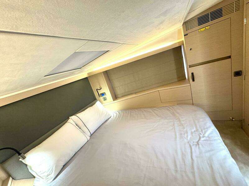42ft Prestige Yacht For Sale