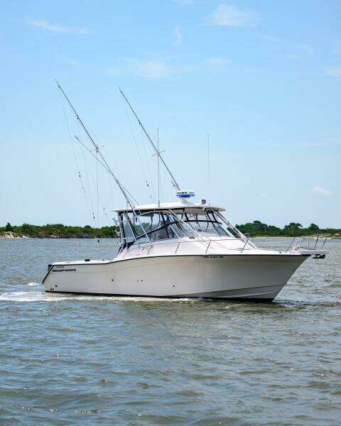 Sur Reel 33ft Grady White Yacht For Sale
