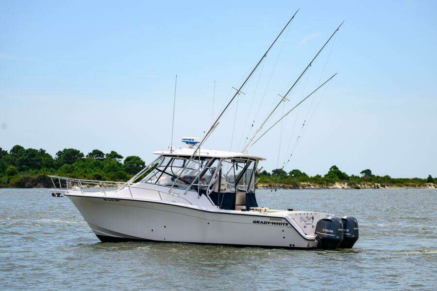 Sur Reel 33ft Grady White Yacht For Sale