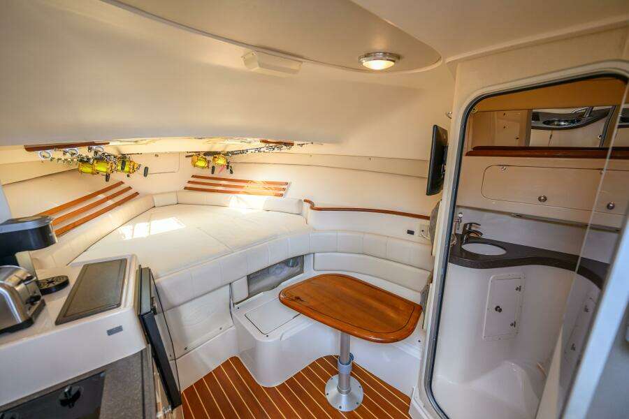 Sur Reel 33ft Grady White Yacht For Sale
