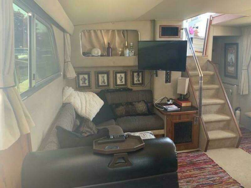 38ft Chris Craft Yacht For Sale