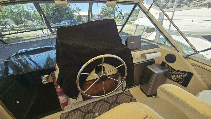 38ft Chris Craft Yacht For Sale