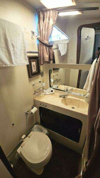 38ft Chris Craft Yacht For Sale