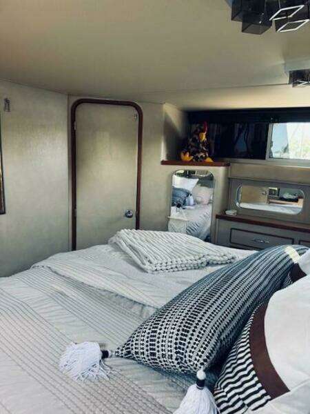 38ft Chris Craft Yacht For Sale