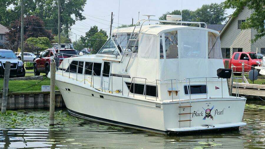 38ft Chris Craft Yacht For Sale