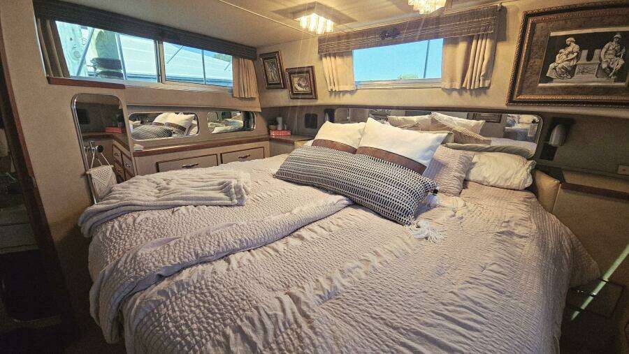 38ft Chris Craft Yacht For Sale