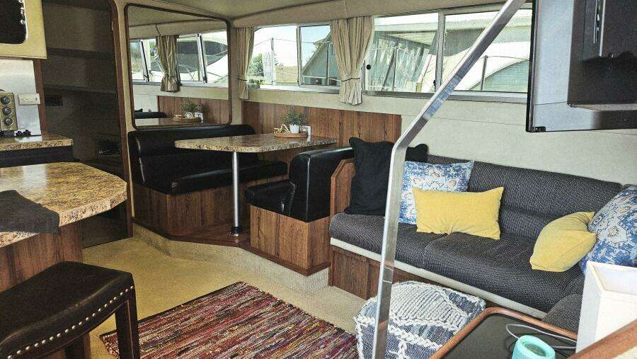 38ft Chris Craft Yacht For Sale