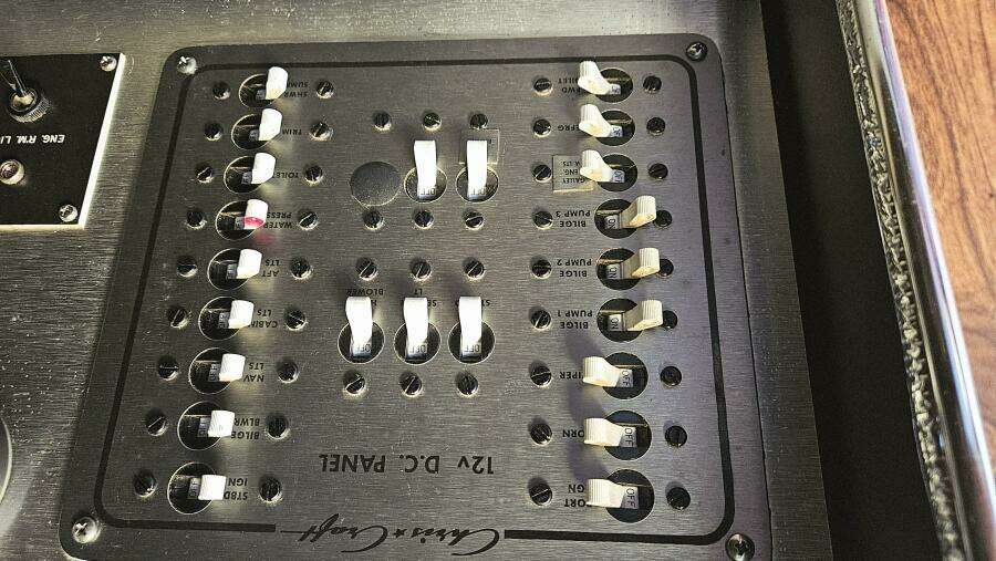 38ft Chris Craft Yacht For Sale