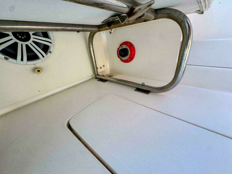 30ft Wellcraft Yacht For Sale