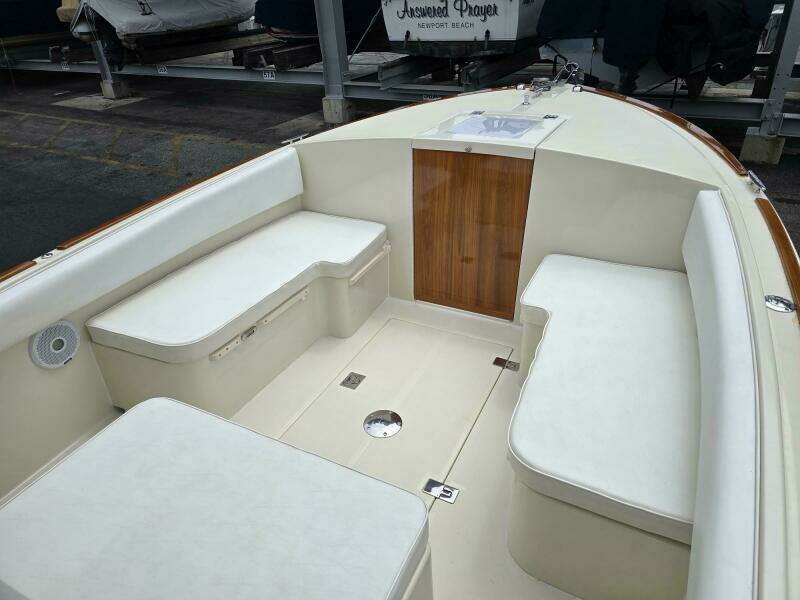 Believe 22ft Newport Yacht For Sale